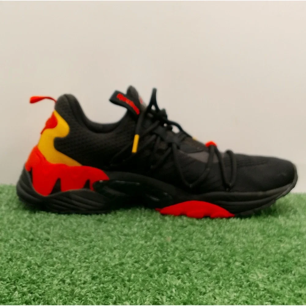 Reebok Trideca 200 Shoes Men's Size 12 M Medium Black Red Athletic Daily Sneaker